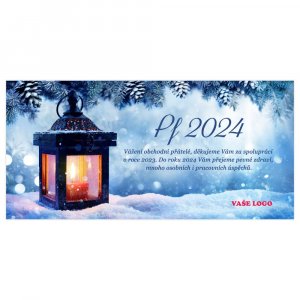 Zimní firemní vánoční přání s lucernou, ve které hoří svíčka.